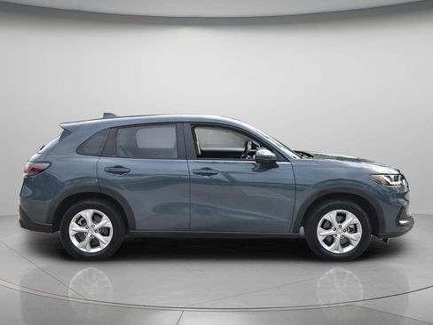 Used 2024 Honda HR-V LX image 3