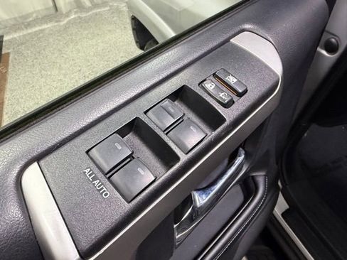 Used 2014 Toyota 4Runner SR5 image 19