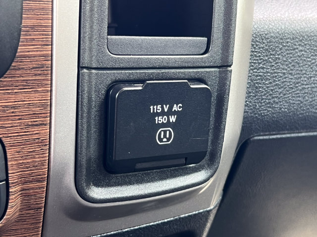 Used 2016 RAM 1500 Laramie AWD/4WD image 28