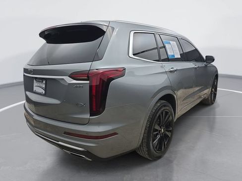 Used 2023 Cadillac XT6 Premium Luxury w/ LPO, Floor Liner Package FWD image 6