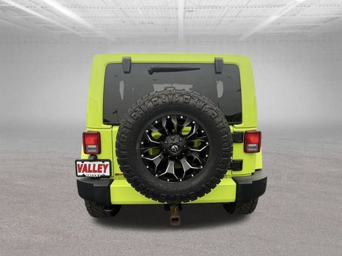 Used 2017 Jeep Wrangler Unlimited Sahara w/ Dual Top Group AWD/4WD image 44