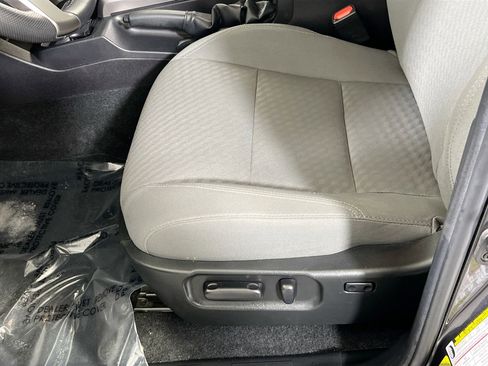 Used 2023 Toyota Tacoma SR5 AWD/4WD image 17