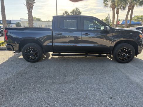 Used 2023 Chevrolet Silverado 1500 Custom AWD/4WD image 8