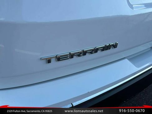 Used 2019 GMC Terrain SLT FWD image 16