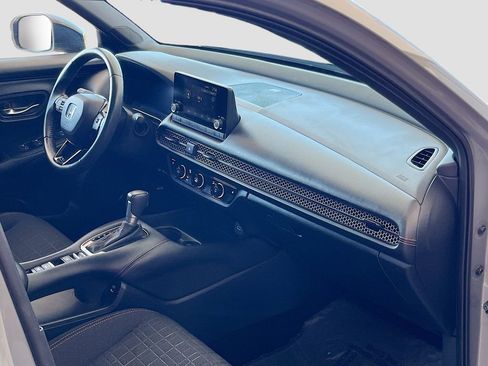 Used 2025 Honda HR-V Sport image 27