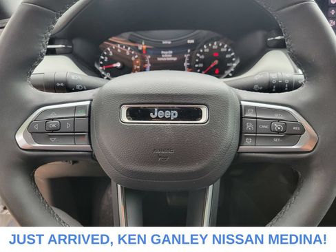 Used 2023 Jeep Compass Limited AWD/4WD image 12