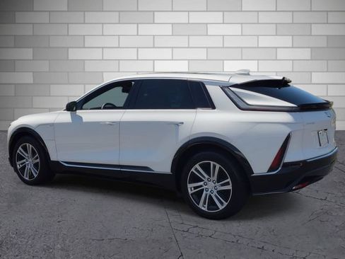 Certified 2024 Cadillac Lyriq Tech w/ Driver Assist Package AWD/4WD image 3