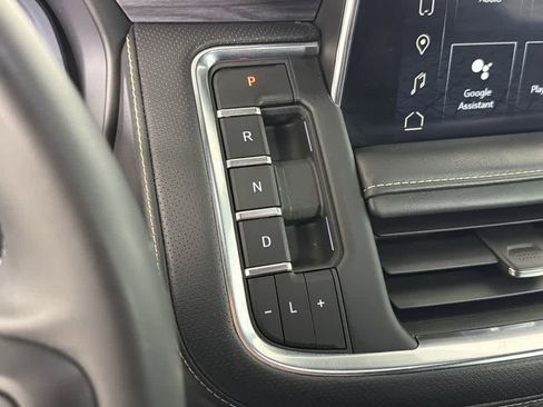 Used 2023 GMC Yukon SLT image 49