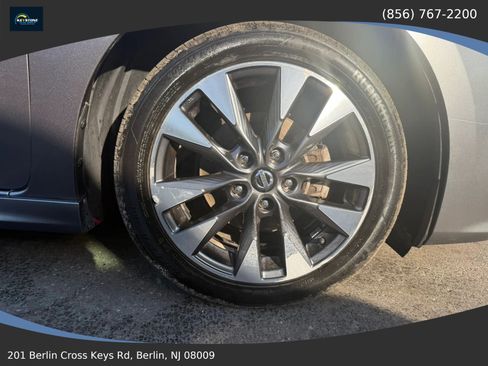 Used 2019 Nissan Sentra SR FWD image 36