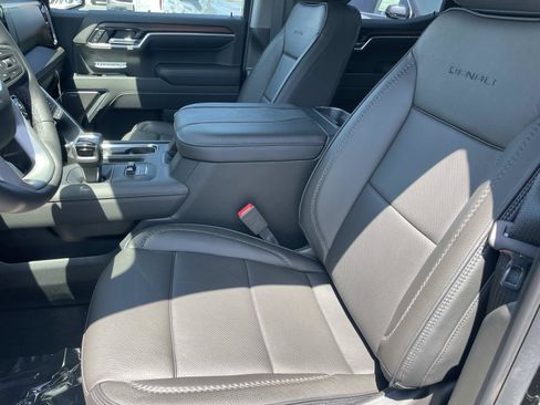 New 2026 GMC Sierra 1500 Denali w/ Technology Package AWD/4WD image 20