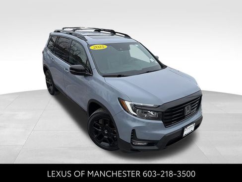 Used 2025 Honda Passport Black Edition image 3