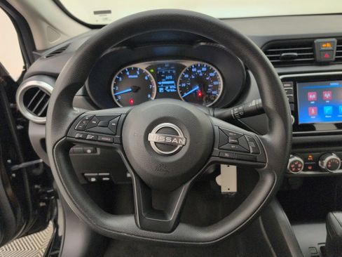 Used 2025 Nissan Versa S FWD image 34