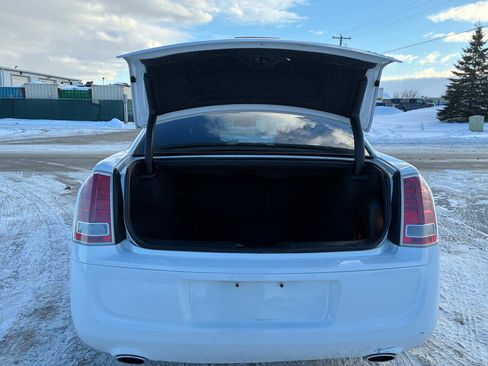 Used 2013 Chrysler 300 S image 18