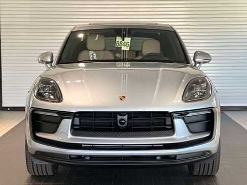 New 2026 Porsche Macan image 10