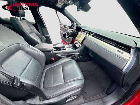 Used 2024 Jaguar F-PACE R-Dynamic S image 36
