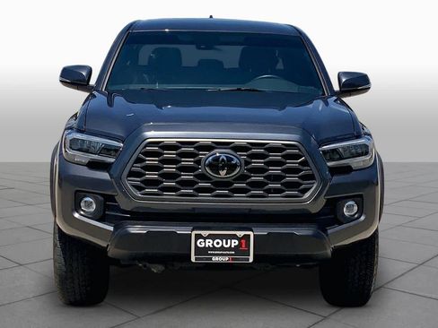 Used 2021 Toyota Tacoma TRD Off-Road AWD/4WD image 4