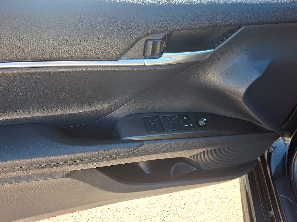 Used 2024 Toyota Camry SE FWD image 13