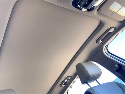 Used 2022 Hyundai Santa Fe SEL w/ Convenience + Premium Package image 13