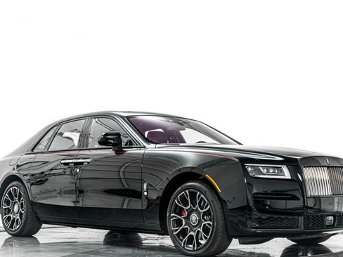 Used 2023 Rolls-Royce Ghost Black Badge w/ Black Badge Ghost Package AWD/4WD image 35