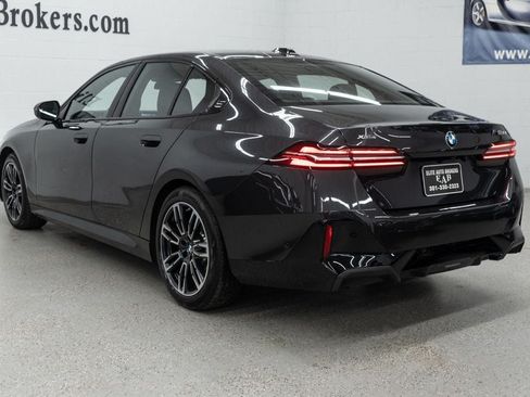 Used 2026 BMW 530i xDrive AWD/4WD image 38