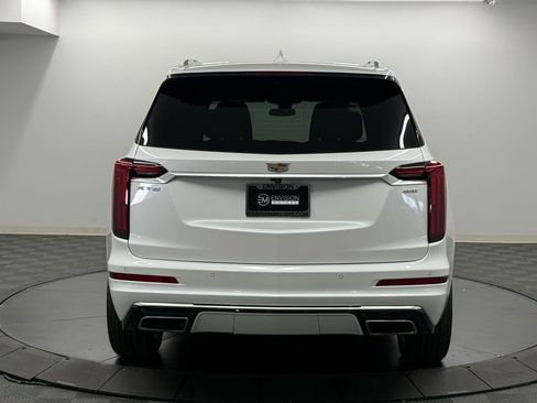 Used 2023 Cadillac XT6 Premium Luxury image 8