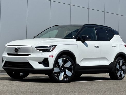 Used 2023 Volvo XC40 Recharge Ultimate w/ Protection Package Premier AWD/4WD image 1