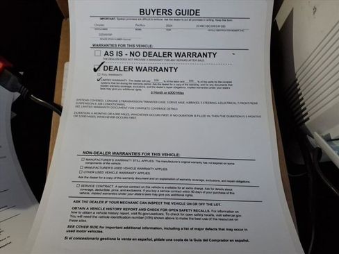 Used 2024 Chrysler Pacifica Touring-L image 35