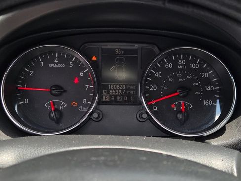 Used 2013 Nissan Rogue S FWD image 22