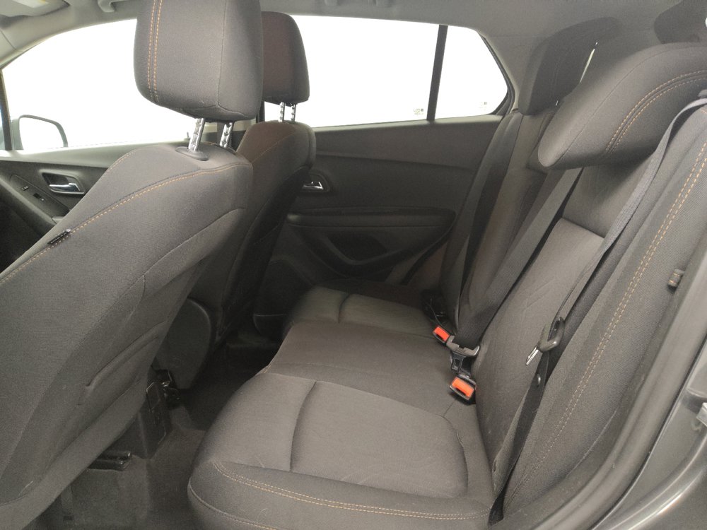 Used 2017 Chevrolet Trax LT FWD image 18
