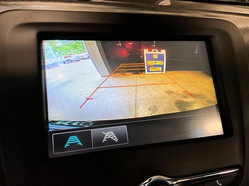 Used 2018 Chevrolet Equinox LS AWD/4WD image 20