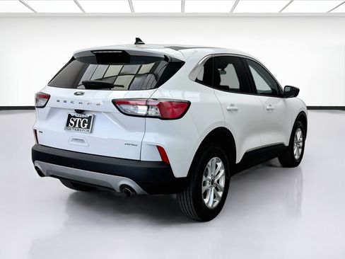 Used 2022 Ford Escape SE AWD/4WD image 4
