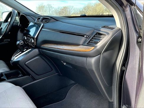 Used 2018 Honda CR-V Touring image 14