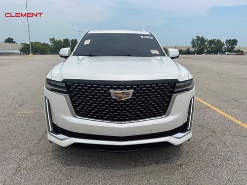 Used 2021 Cadillac Escalade Premium Luxury AWD/4WD image 19
