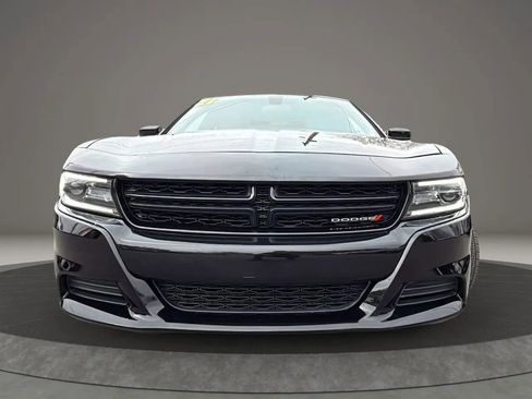 Used 2021 Dodge Charger SXT w/ Leather Interior Group image 2