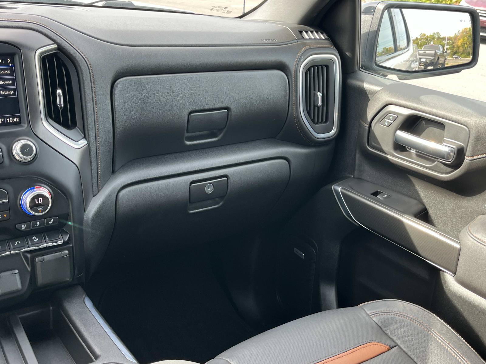 Used 2021 GMC Sierra 1500 AT4 w/ AT4 Premium Package AWD/4WD image 15