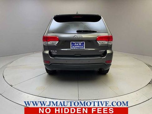 Used 2019 Jeep Grand Cherokee Laredo w/ Security & Convenience Group AWD/4WD image 4