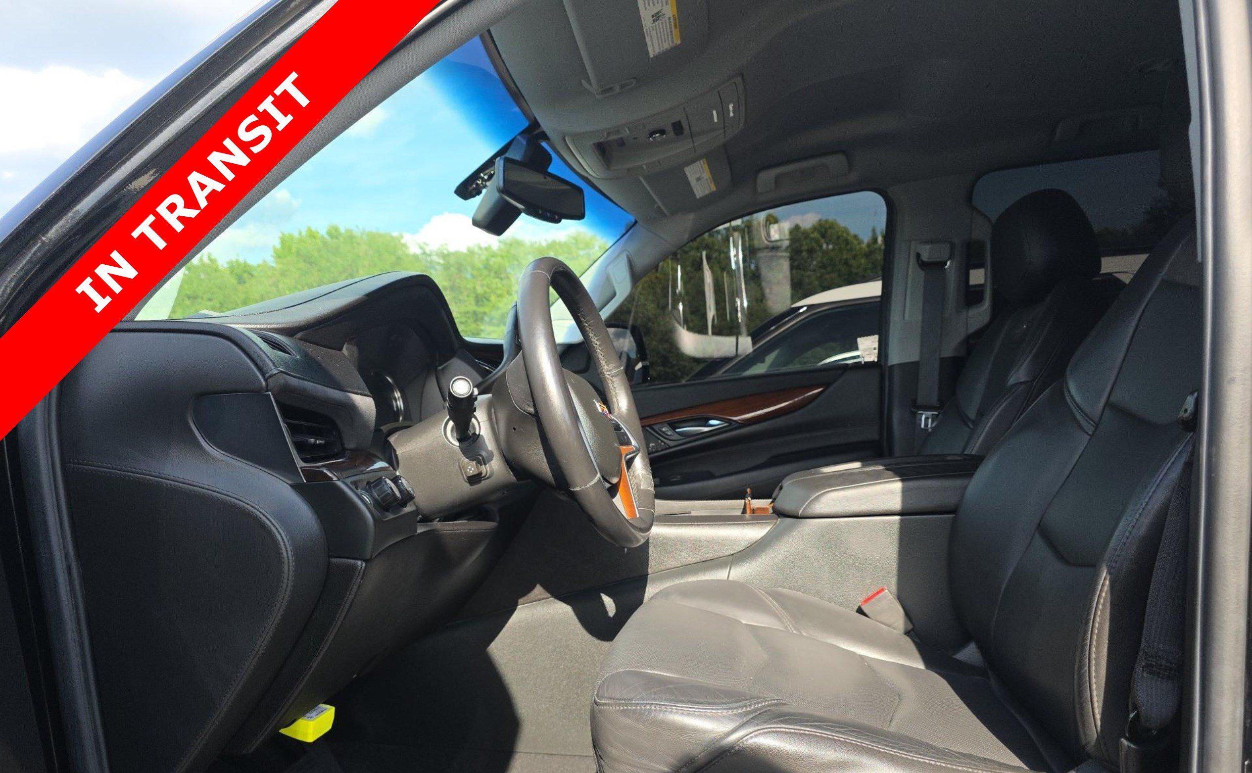 Used 2018 Cadillac Escalade ESV 4WD image 4