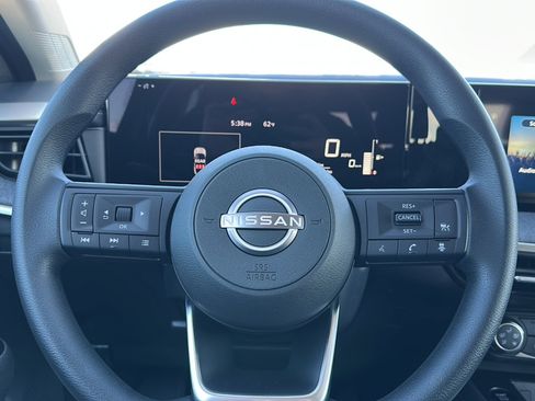 New 2025 Nissan Kicks SV w/ SV Premium Package image 17