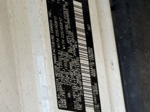 Used 2023 Toyota RAV4 XLE w/ Convenience Package FWD image 9