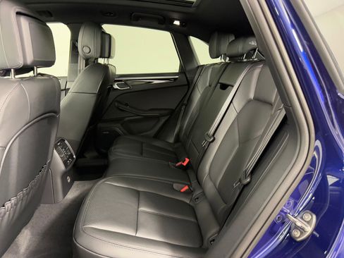Certified 2026 Porsche Macan AWD/4WD image 16