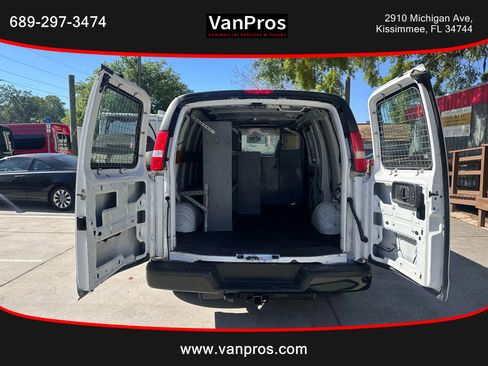 Used 2013 Chevrolet Express 2500 image 12