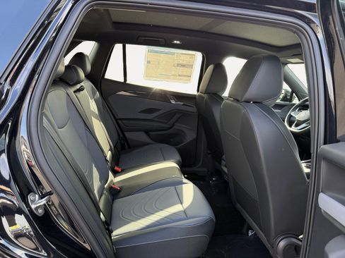 New 2026 Volkswagen Tiguan SE R-Line AWD/4WD image 18