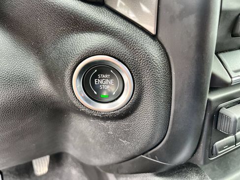 Used 2020 Chevrolet Silverado 1500 RST AWD/4WD image 16
