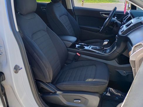 Used 2018 Ford Edge SEL image 22