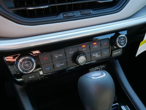 New 2026 Jeep Compass Limited AWD/4WD image 9