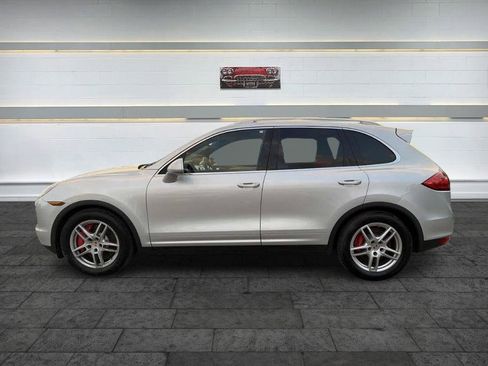 Used 2012 Porsche Cayenne Turbo AWD/4WD image 4