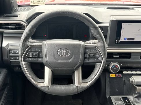 Used 2025 Toyota Tacoma SR5 AWD/4WD image 13
