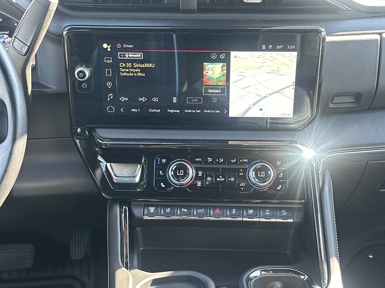 Used 2025 GMC Sierra 2500 AT4X AWD/4WD image 25