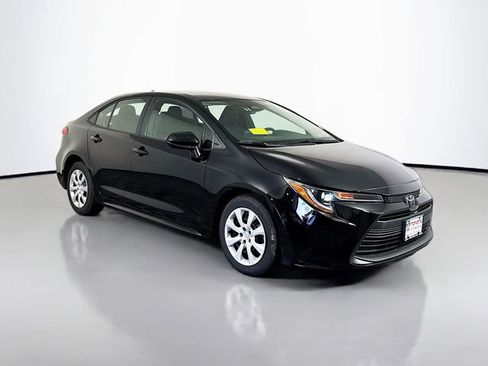 Used 2024 Toyota Corolla LE FWD image 8
