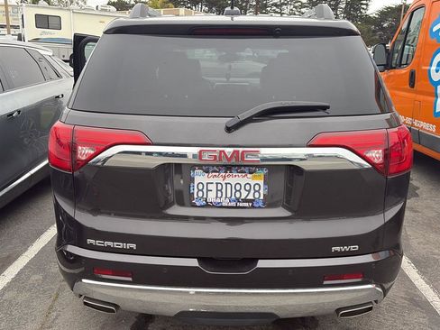 Used 2018 GMC Acadia Denali w/ Technology Package image 5